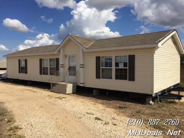 3 bed 2 bath used doublewide mobile Home-Seguin Texas
