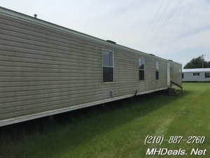 3 bed 2 bath Doublewide Manufactured home