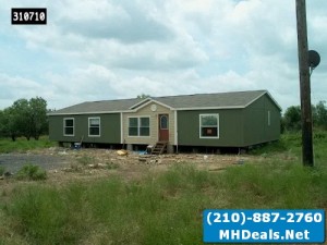 4 bed 2 bath like new doublewide mobile home- San antonio texas