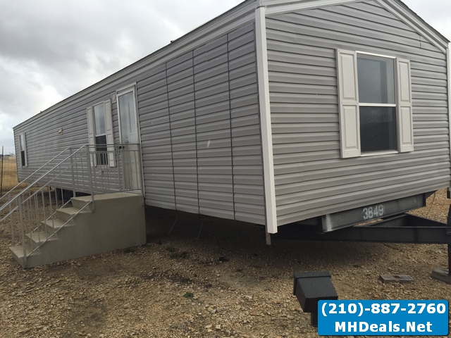 2 bed 1 bath used singlewide manufactured home- Seguin