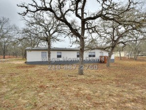 used double wdie 4 bedroom 3 bathrrom on 2 acres in adkins texas