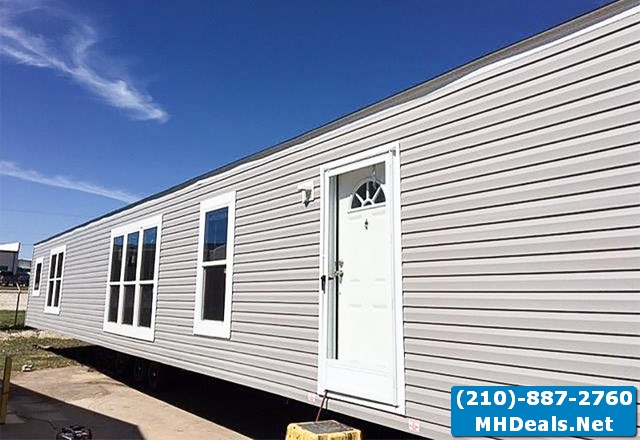 Wind Zone 2 Beautiful Manufactured home Exterior 2