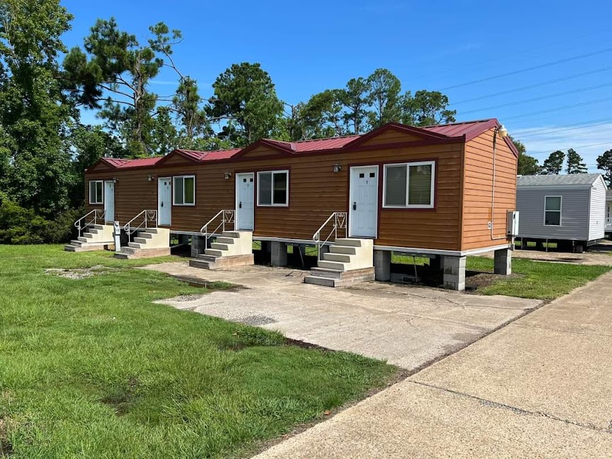 Where Can I Find Used Oilfield Housing for Sale in Texas? 4 bedroom workforce housing oilfield houses man camp housing for sale used mancamps